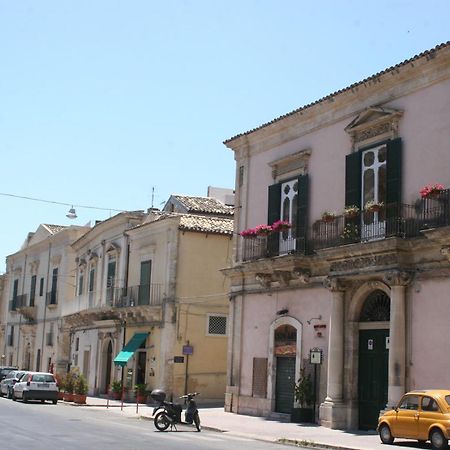 Palazzo Il Cavaliere B&B De Charme Modica Exterior foto