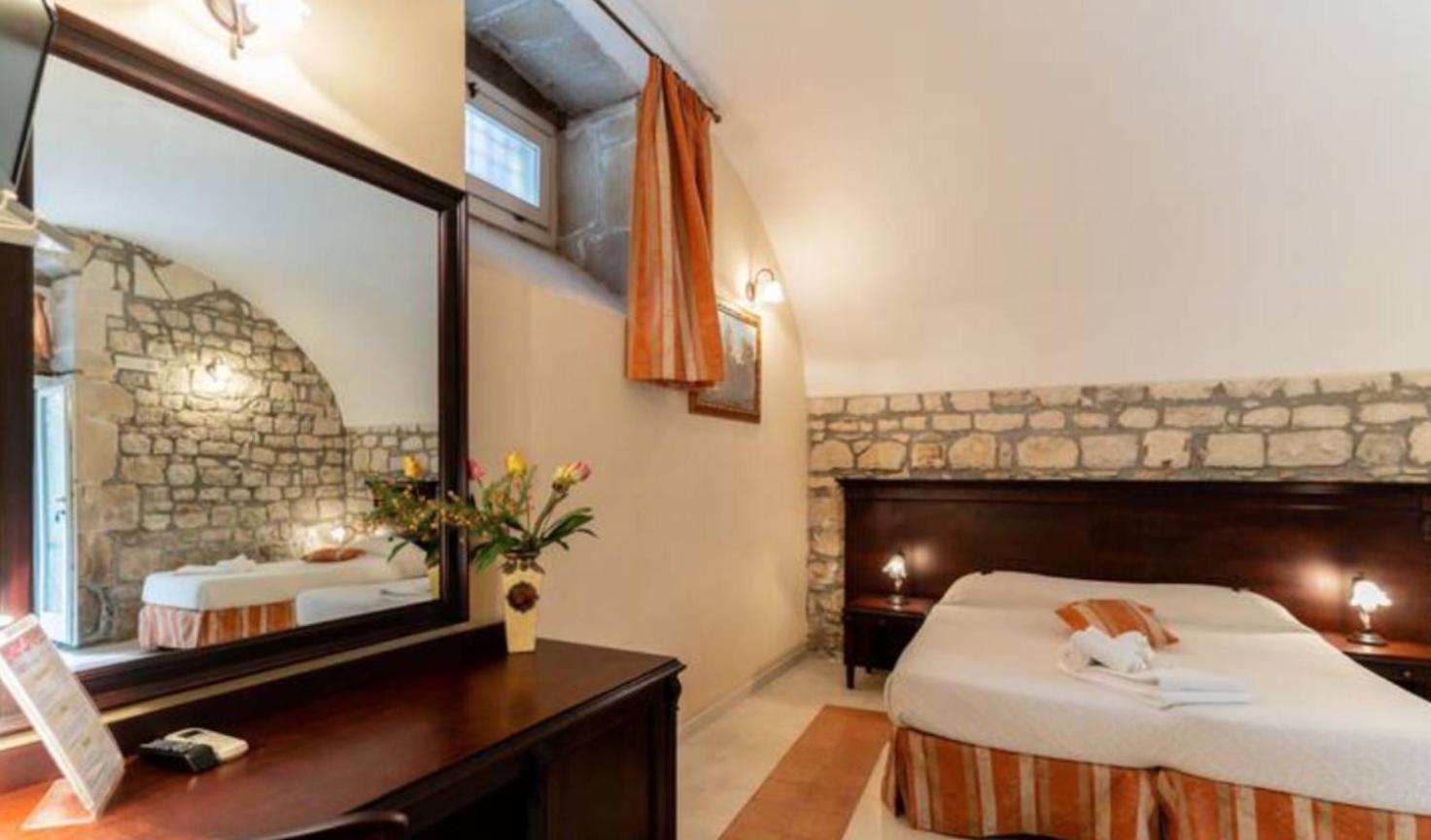Palazzo Il Cavaliere B&B De Charme Modica Exterior foto