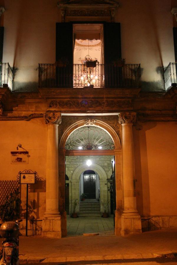 Palazzo Il Cavaliere B&B De Charme Modica Exterior foto