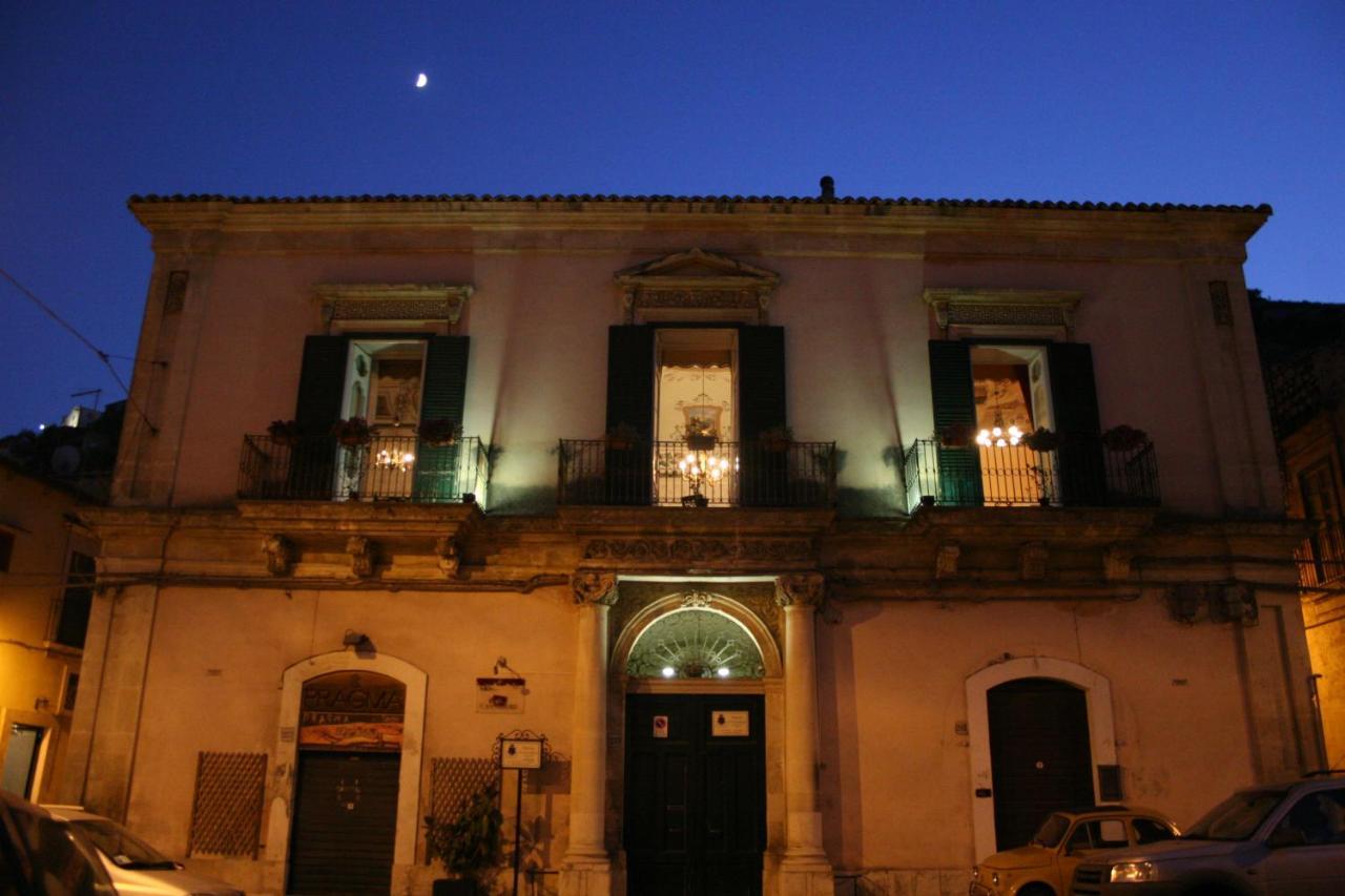 Palazzo Il Cavaliere B&B De Charme Modica Exterior foto